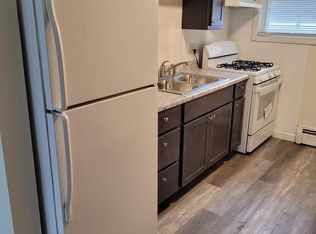 821 Carrier Creek Blvd NE #4, Grand Rapids, MI 49503