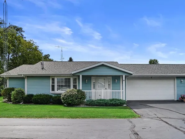 407 East 3rd AVENUE #4, Elkhorn, WI 53121