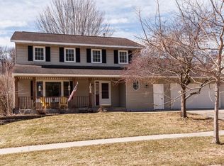 1824 Fox Valley Dr SW, Rochester, MN 55902