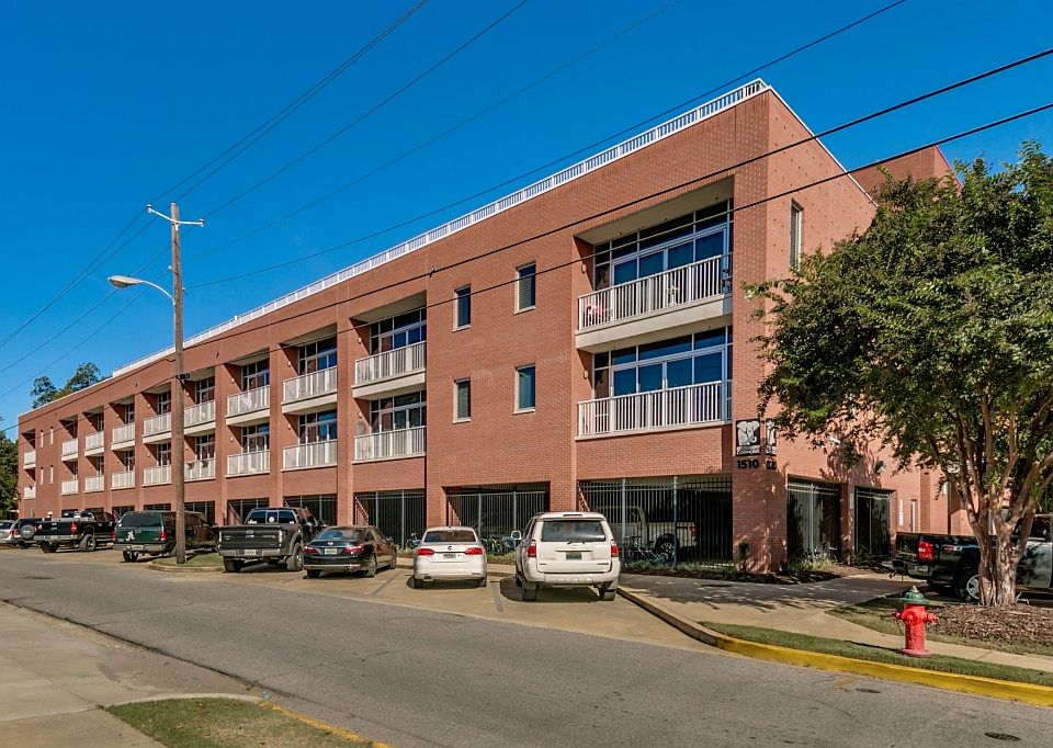 1st image of 1510 9th St Unit 105