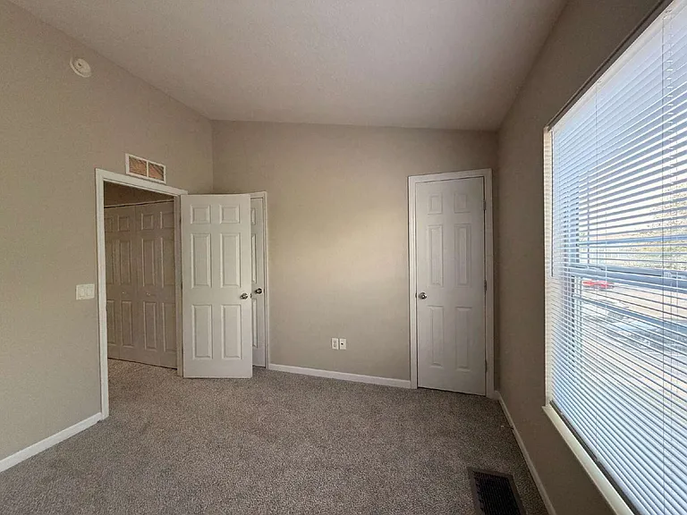 4430 SW 49th Ave — Photo 28