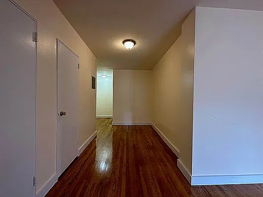 3rd image of 8319 116th St APT 5F