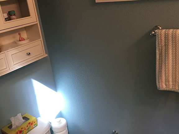 DOWNSTAIRS - HALF BATH