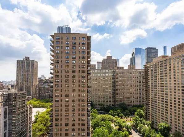 185 West End Avenue image 3 of 6