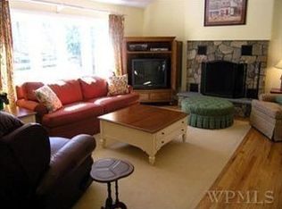 67 Oak Rd, Katonah, NY 10536