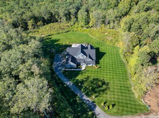 49 Starr Ln, Bethel, CT 06801