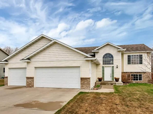 2017 Peach Dr NE, Sauk Rapids, MN 56379