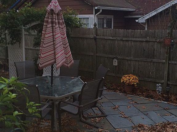 4th image of 353 Iroquois Dr