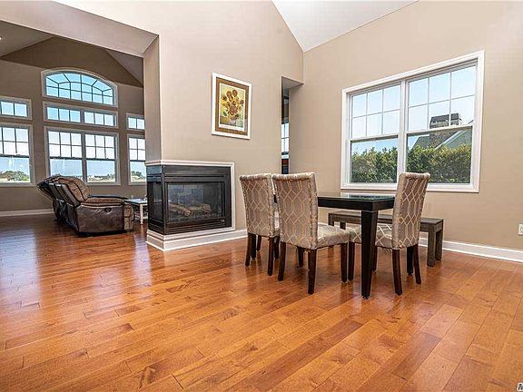4th image of 58 Tyler Dr