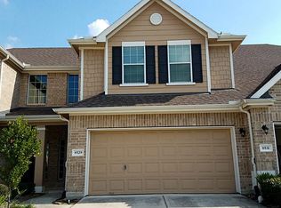 8529 Sunset Loch Dr, Spring, TX 77379
