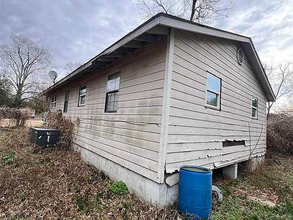 4th image of 1518 E Dargan St