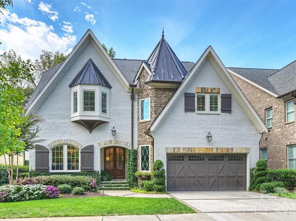 4631 Harper Ct, Charlotte, NC 28210