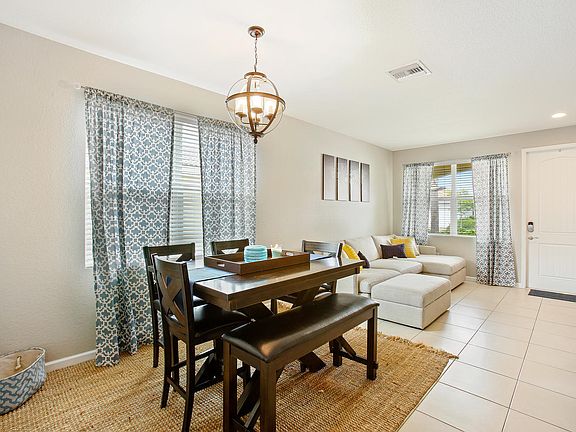 3rd image of 5625 Caranday Palm Dr