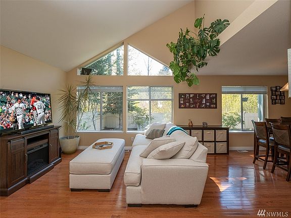 3rd image of 13707 SE 275th Pl