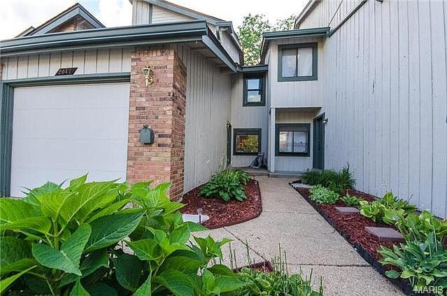 1st image of 2047 Falling Brook Dr