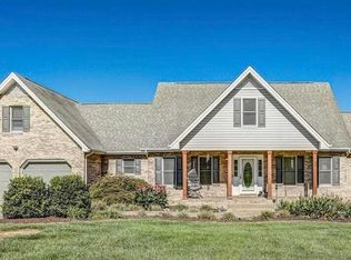 604 Snapps Ferry Rd, Kingsport, TN 37663