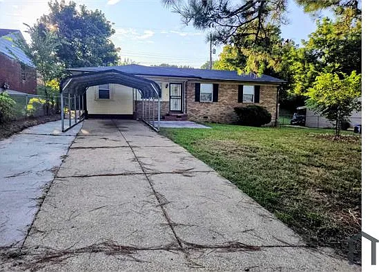 3906 Hammett Dr — Photo 1