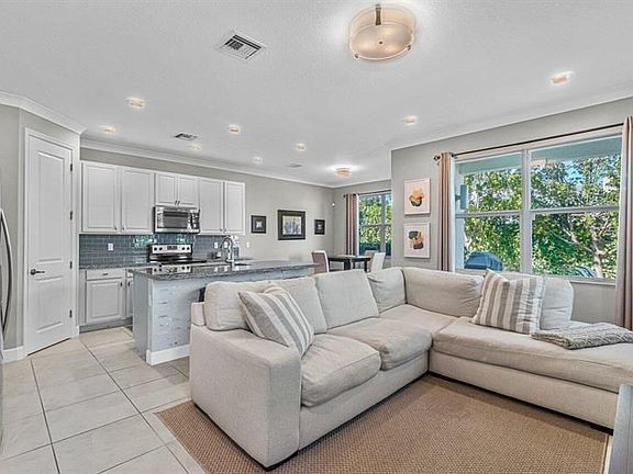5th image of 8947 Kingsmoor Way