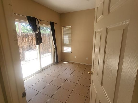 5th image of 10412 Gutierrez Rd NE