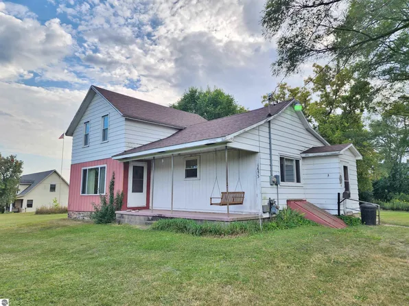 1653 N Mission Rd, Mount Pleasant, MI 48858