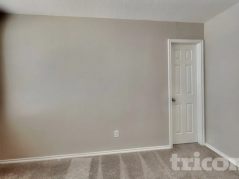 9311 Hanover Sky — Photo 12