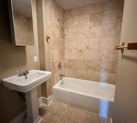 5th image of 213 S 26th Ave