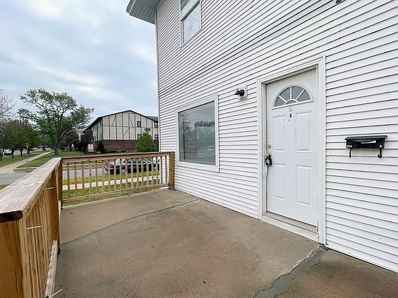 3rd image of 329 E Avenue A #A