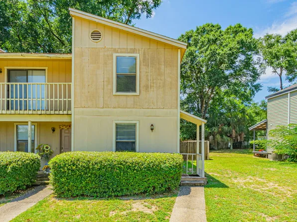126 Hampton Dr, Crestview, FL 32539