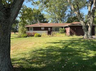 70954 Elkhart Rd, Edwardsburg, MI 49112