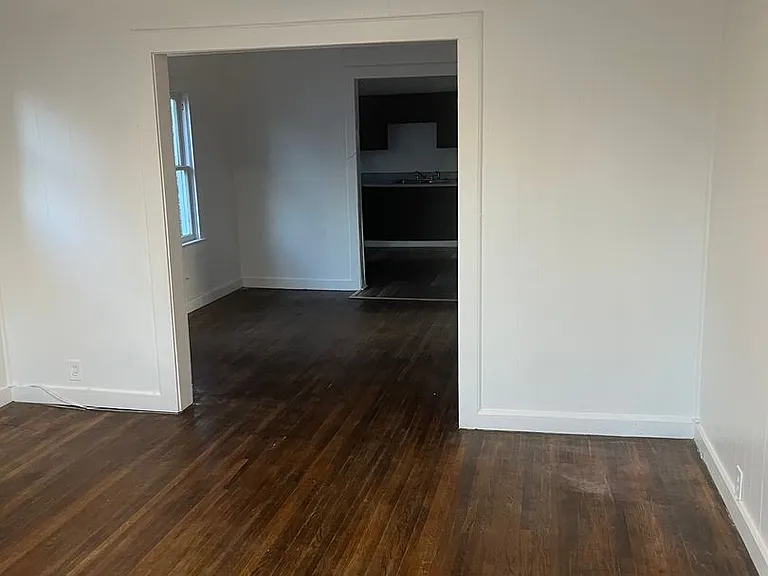 1043 Jackson Blvd — Photo 13