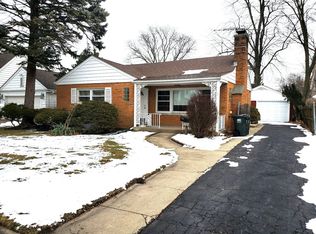 8927 Parkside Ave, Morton Grove, IL