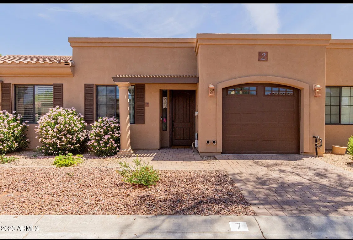 1 bed, 1147 sqft, $1,995 — Photo 1