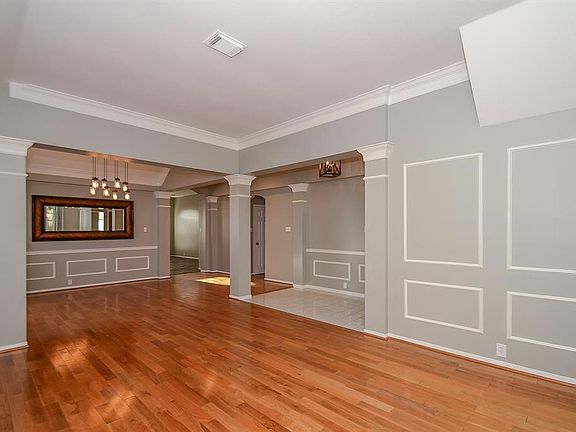 5th image of 6806 Knoll Forest Ct