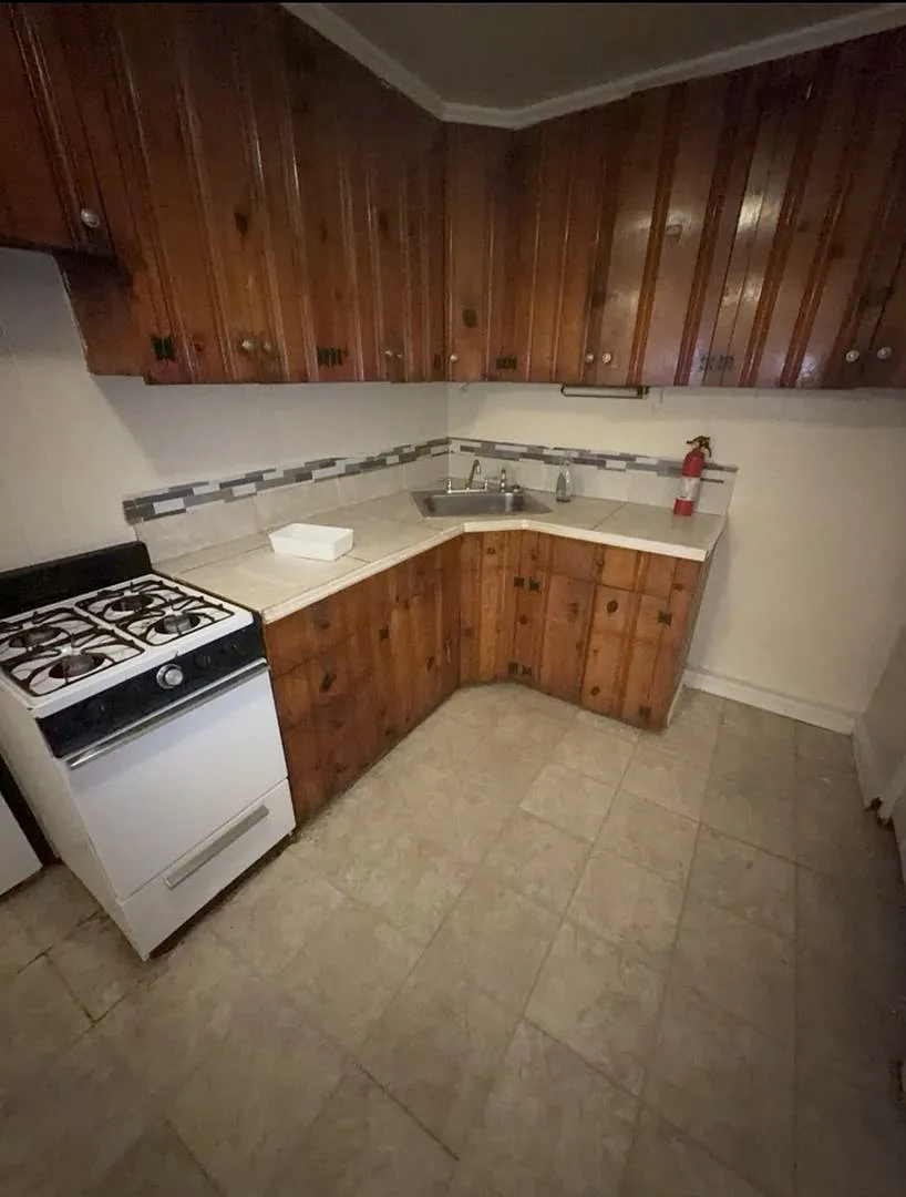 167 W Norris St — Photo 4