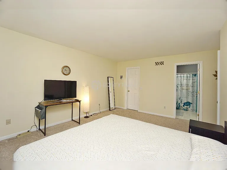 6275 Hummingbird Dr — Photo 21