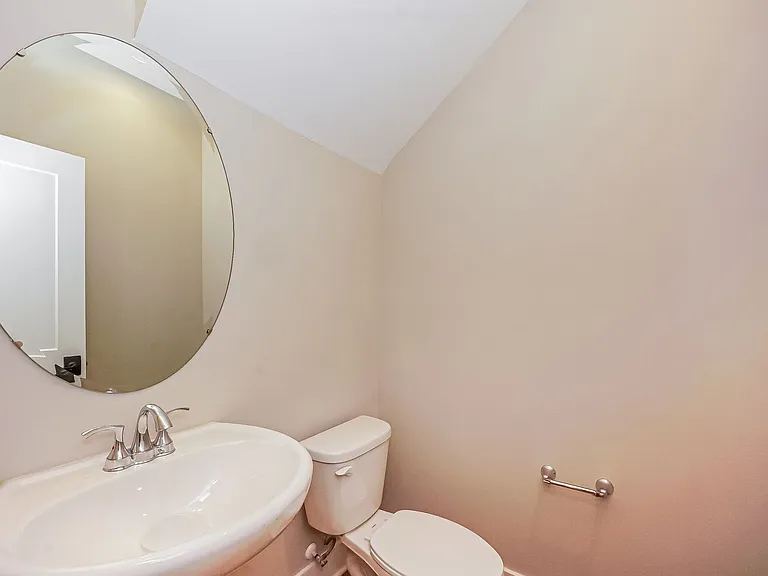 143 Carriage Club Dr #104 — Photo 17