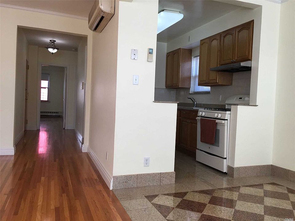 1st image of 2216 47th St