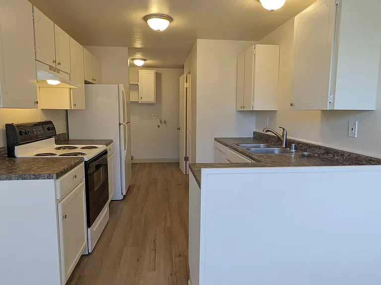7815 NE 117th Ave — Photo 15