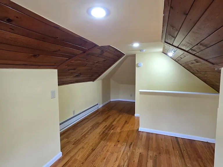 5 Bay Ave #2 — Photo 18