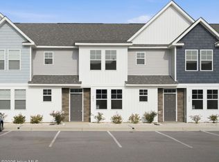 227 Sandy Cove Ln, Sneads Ferry, NC 28460