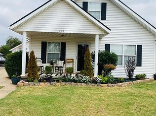 213 S Marion Ave, Hinton, OK 73047