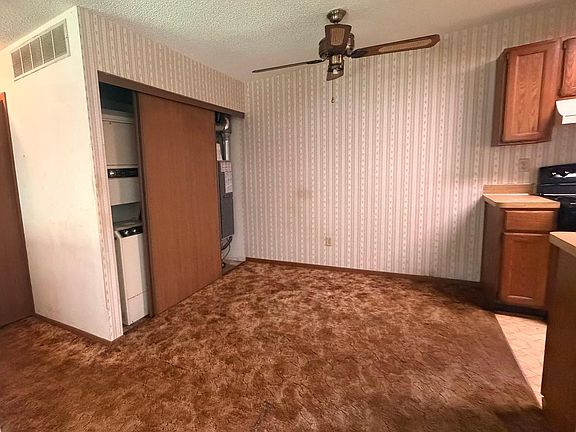 4th image of 2543 Brookdale Ln