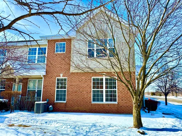 9247 W Arquilla Dr, Mokena, IL 60448