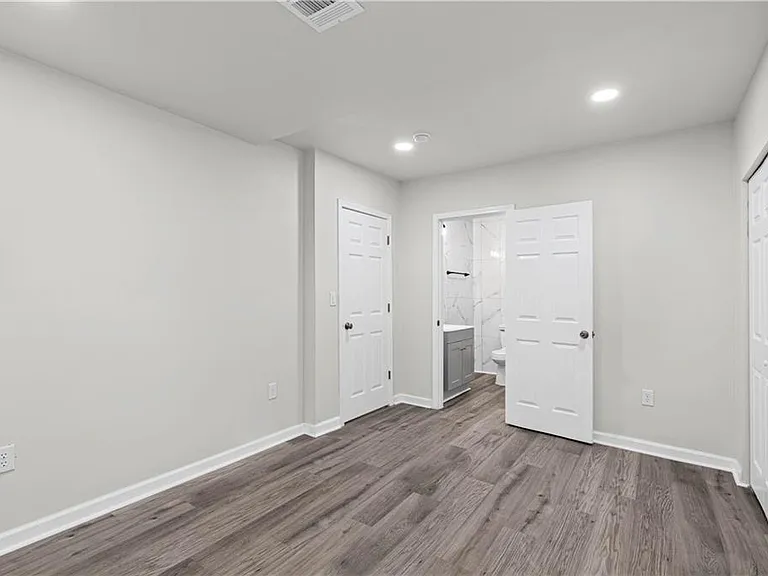 94 Crumley St SE — Photo 8
