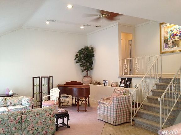 3rd image of 1518 Park St