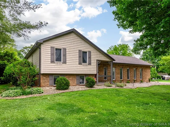 8512 Falcon Road, Charlestown, IN 47111