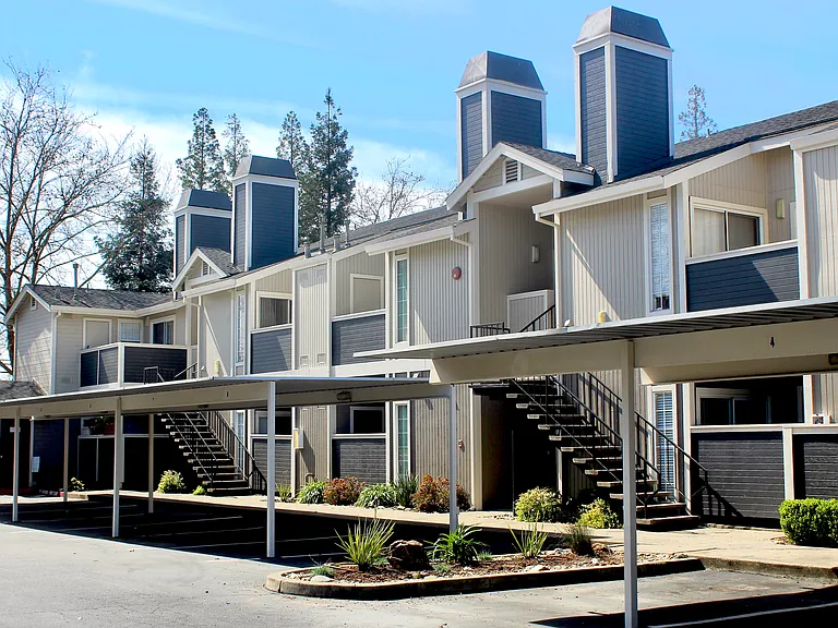 Camino Woods Apartments — Photo 12