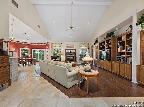 3rd image of 26105 Mesa Oak Dr