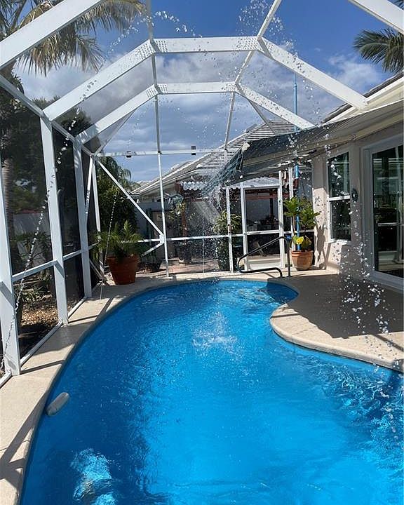 2nd image of 7552 SE Bay Cedar Cir