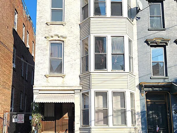 5 13th St, Troy, NY 12180